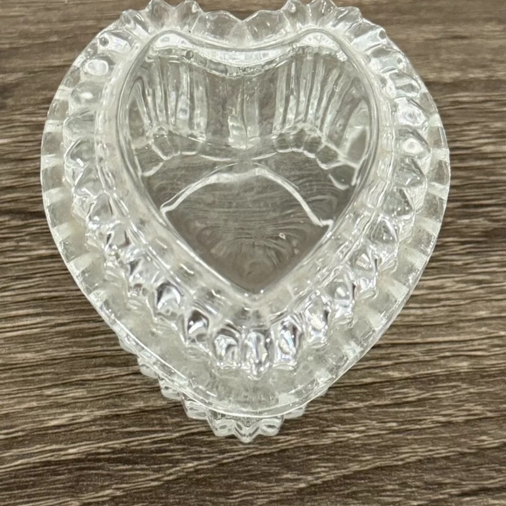 Vintage HOMCO Trinket Jewelry Box Heart-Shaped Cut Glass With Lid Romantic